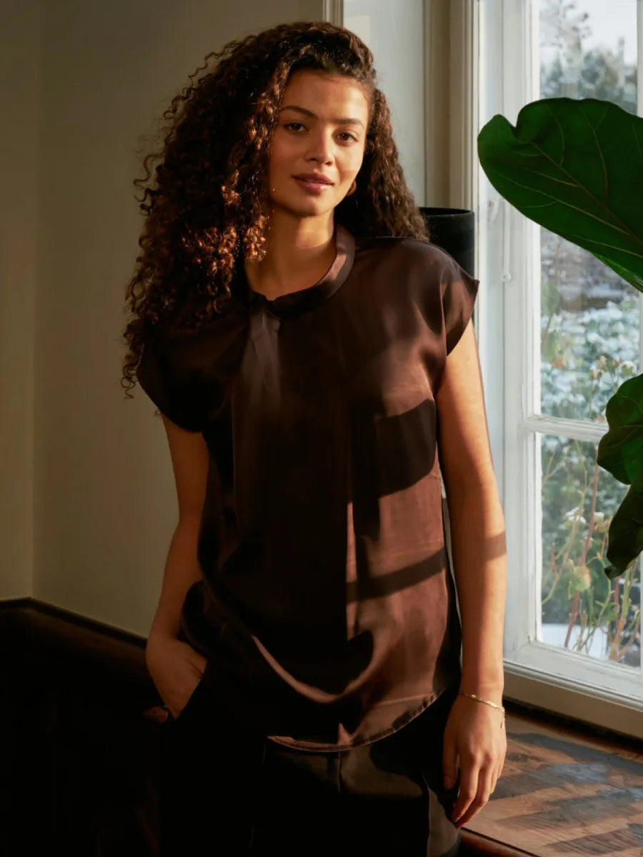 Neo Noir NEO NOIR top