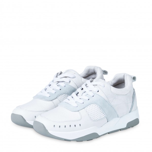 YAYA Sneakers